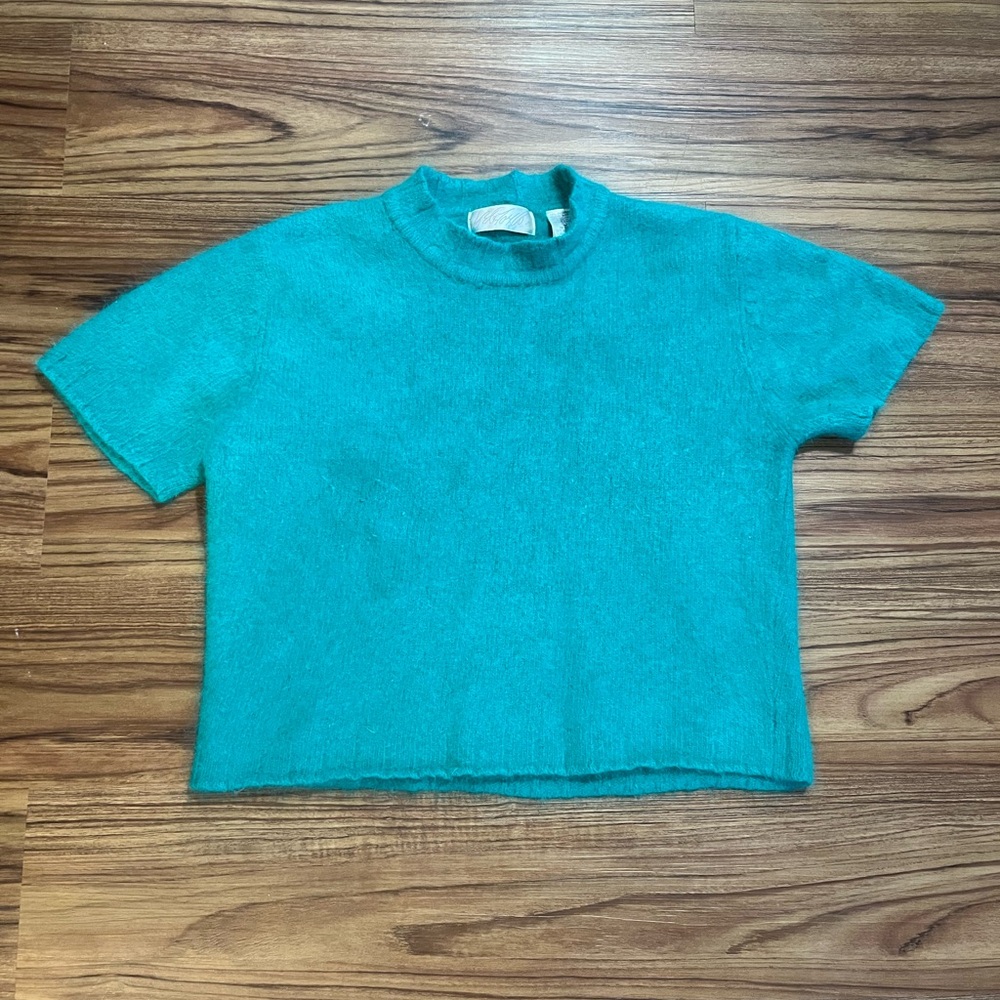 Lord and Taylor short sleeve cropped Teal Sweater